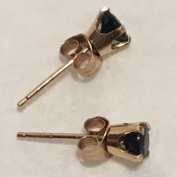 Vintage & very lovely 10K gold & sapphire stud earrings - Picture 7 of 10